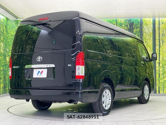 Toyota HIACE WAGON 2026-06 8728430-17