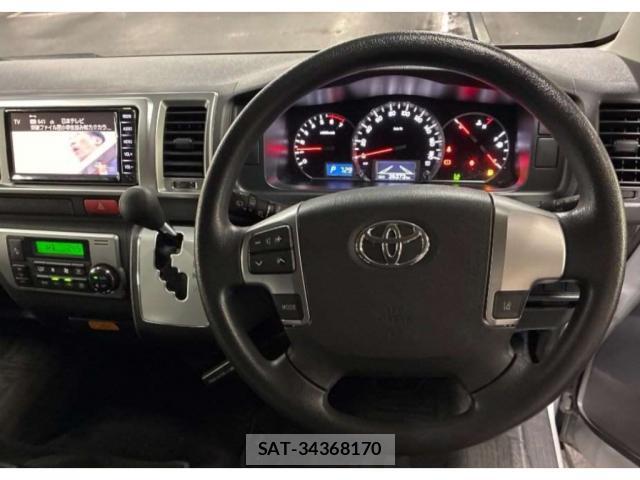 Toyota HIACE WAGON 2019-04 8729180-2