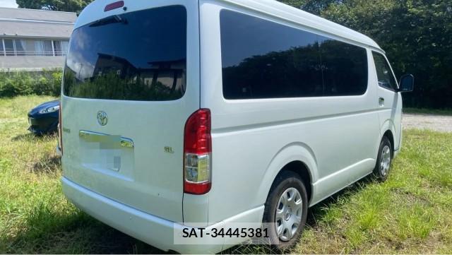 Toyota HIACE WAGON 2022-03 8729545-12