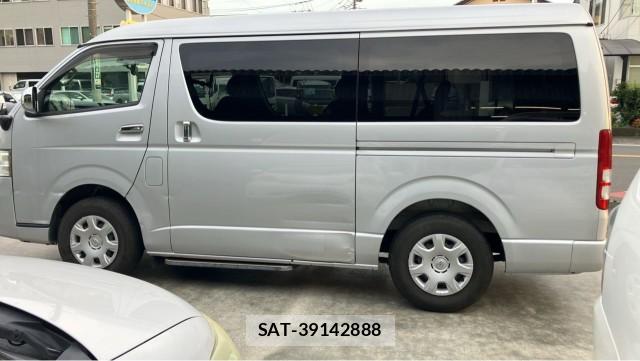 Toyota HIACE WAGON 2011-09 8729583-10