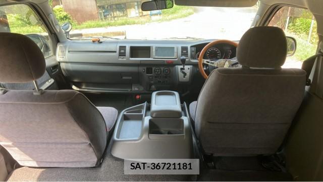 Toyota HIACE WAGON 2010-01 8729633-2
