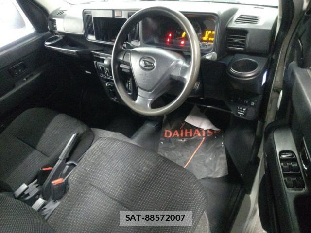 Daihatsu HIJET CARGO 2018-06 8726268-2