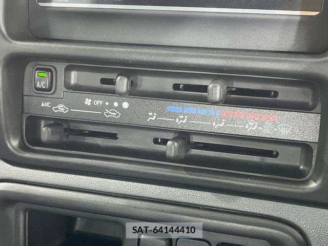 Daihatsu HIJET CARGO 2017-01 8726540-4