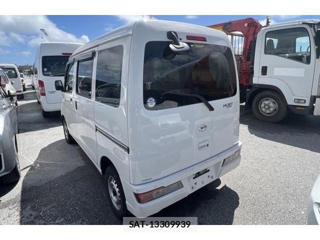Daihatsu HIJET CARGO 2019-08 8726910-1