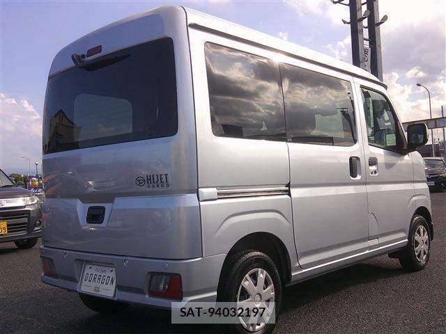 Daihatsu HIJET CARGO 2025-11 8726970-5