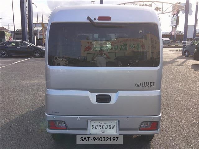 Daihatsu HIJET CARGO 2025-11 8726970-6
