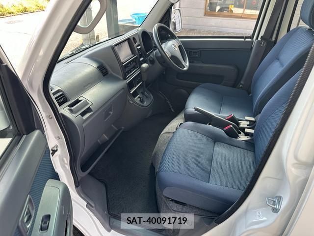 Daihatsu HIJET CARGO 2014-12 8728941-11