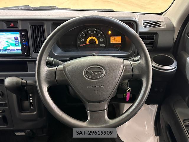 Daihatsu HIJET CARGO 2018-06 8730466-7