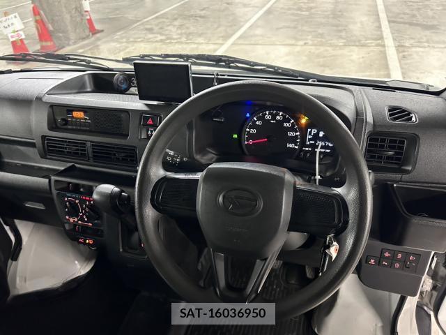 Daihatsu HIJET CARGO 2022-07 8730715-11