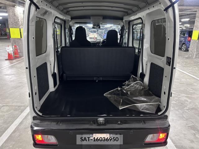 Daihatsu HIJET CARGO 2022-07 8730715-15