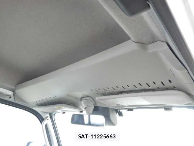 Daihatsu HIJET TRUCK 2025-05 8728942-12