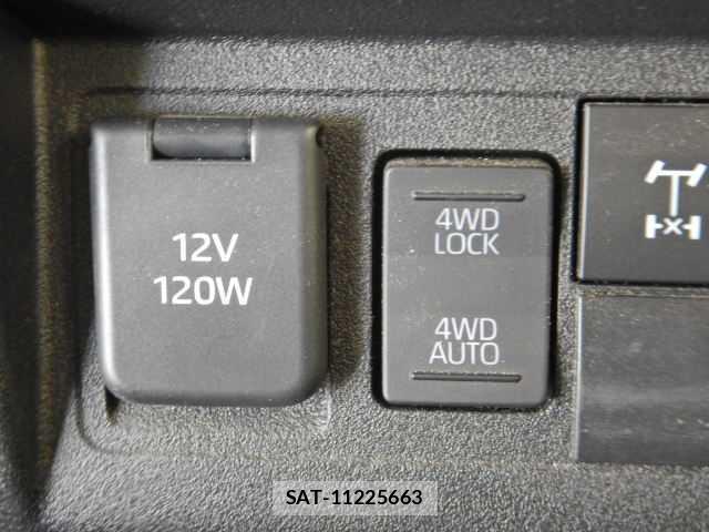 Daihatsu HIJET TRUCK 2025-05 8728942-4