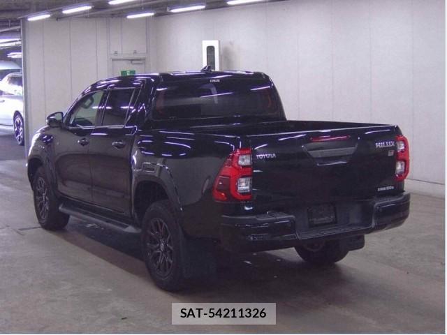 Toyota HILUX 2023-08 8726396-1