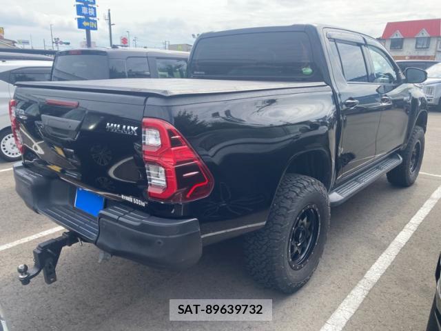 Toyota HILUX 2020-09 8727324-3