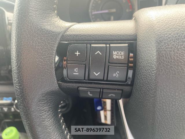 Toyota HILUX 2020-09 8727324-9