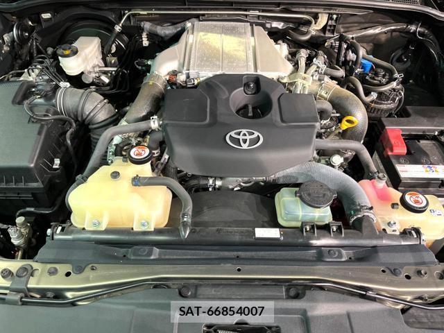 Toyota HILUX 2023-12 8727747-16