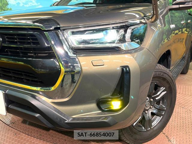 Toyota HILUX 2023-12 8727747-17