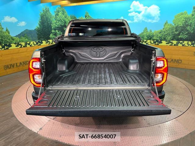 Toyota HILUX 2023-12 8727747-2