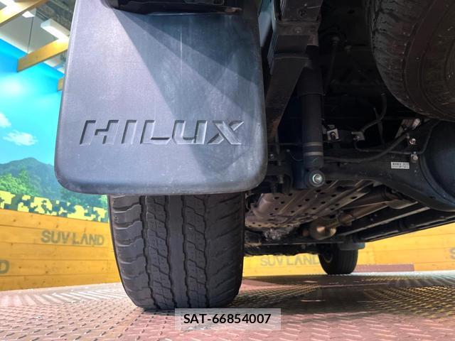 Toyota HILUX 2023-12 8727747-6