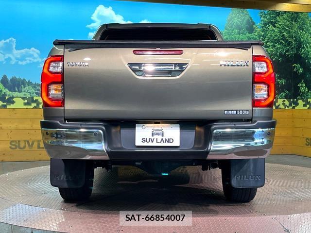 Toyota HILUX 2023-12 8727747-9
