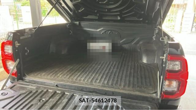 Toyota HILUX 2022-07 8729562-17