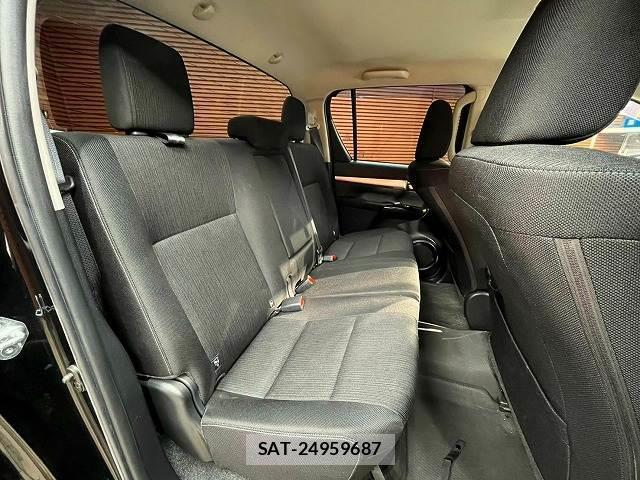 Toyota HILUX 2020-11 8730870-11