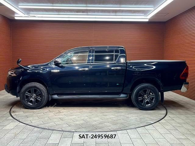 Toyota HILUX 2020-11 8730870-17