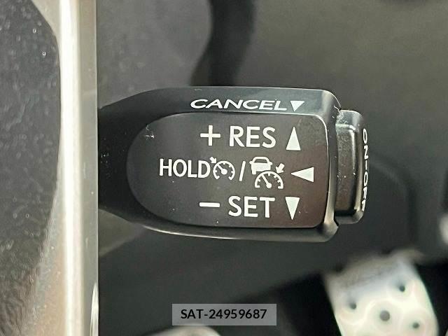Toyota HILUX 2020-11 8730870-5