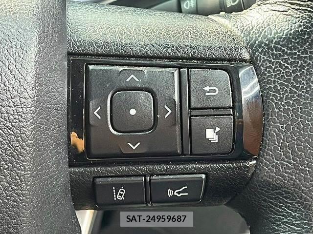 Toyota HILUX 2020-11 8730870-7
