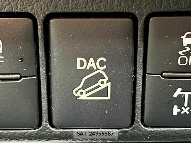 Toyota HILUX 2020-11 8730870-9