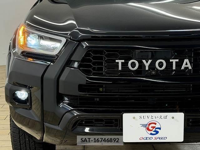 Toyota HILUX 2022-02 8731402-18