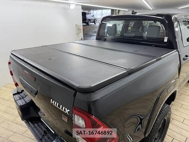 Toyota HILUX 2022-02 8731402-4