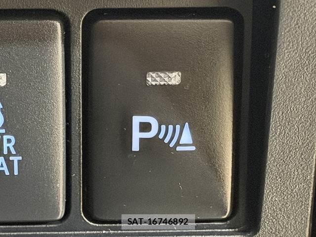 Toyota HILUX 2022-02 8731402-8