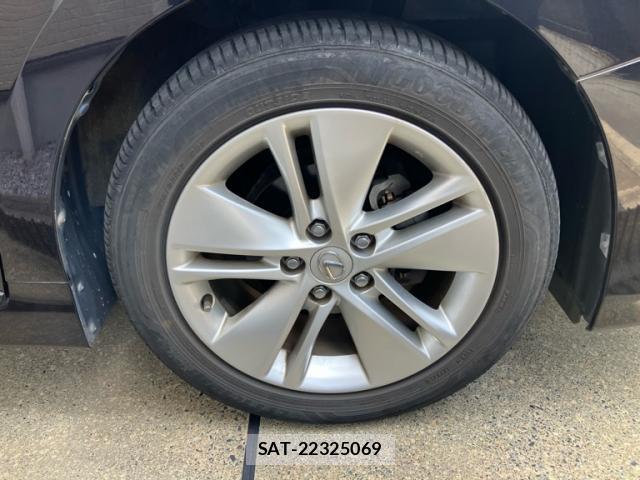 Lexus HS 2010-02 8727144-12