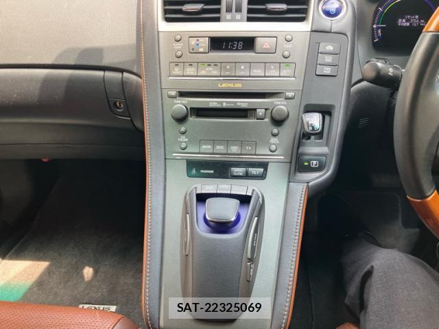 Lexus HS 2010-02 8727144-18