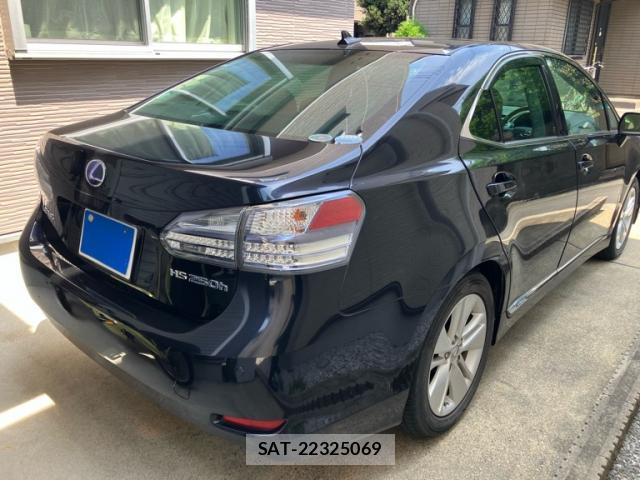 Lexus HS 2010-02 8727144-2