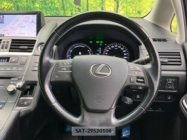 Lexus HS 2017-05 8728410-10