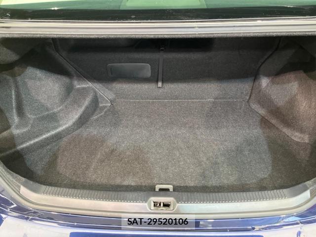 Lexus HS 2017-05 8728410-9