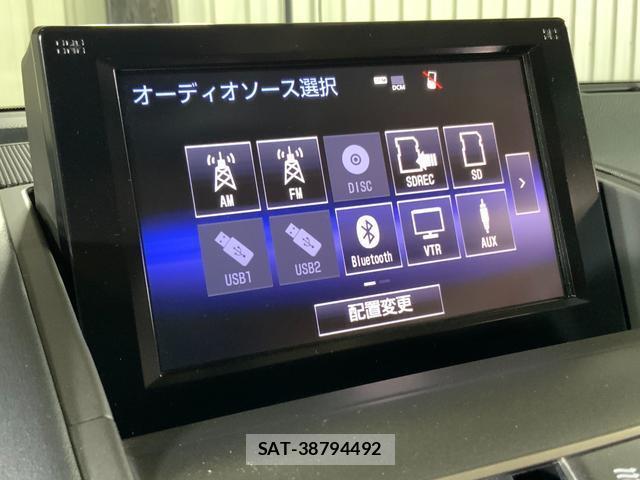 Lexus HS 2017-10 8730666-14