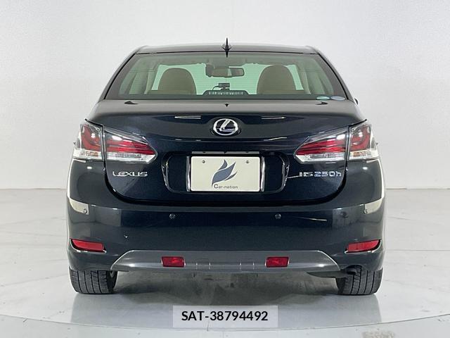 Lexus HS 2017-10 8730666-5