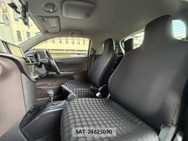 Toyota IQ 2010-02 8727392-5