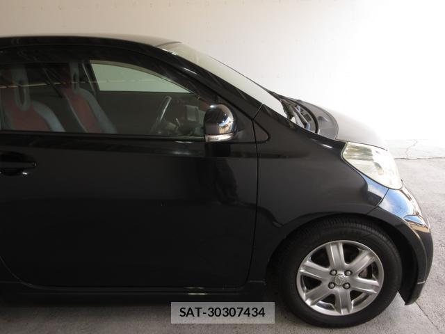 Toyota IQ 2009-11 8730935-10