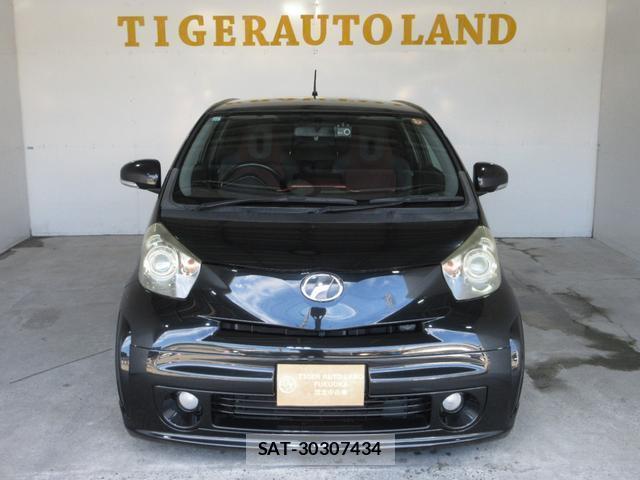 Toyota IQ 2009-11 8730935-11