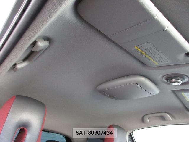 Toyota IQ 2009-11 8730935-17