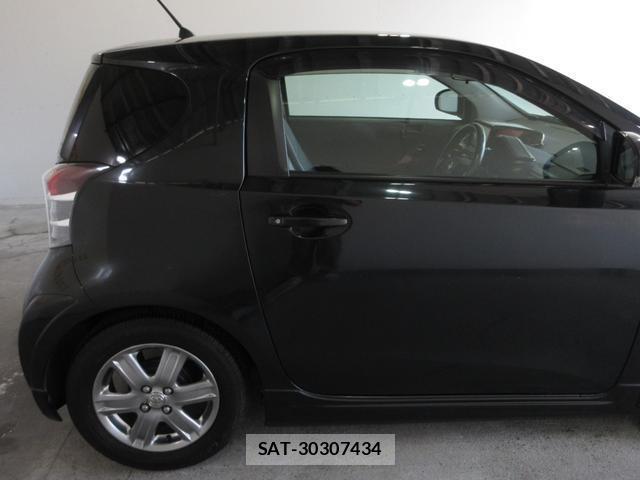 Toyota IQ 2009-11 8730935-9