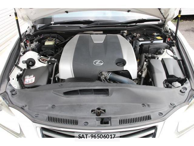 Lexus IS 2013-07 8725863-8
