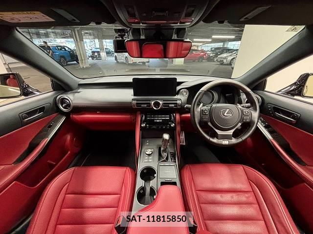 Lexus IS 2021-02 8726006-1