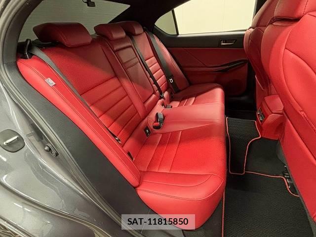 Lexus IS 2021-02 8726006-11