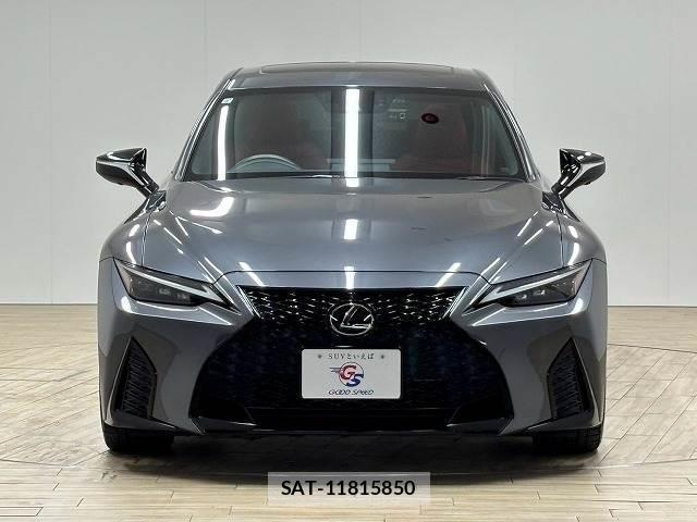 Lexus IS 2021-02 8726006-14