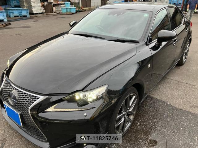 Lexus IS 2013-08 8726170-0